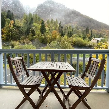 Apartment T2 Alcove Confortable Pour 4 A 5p. Balcon. Parking